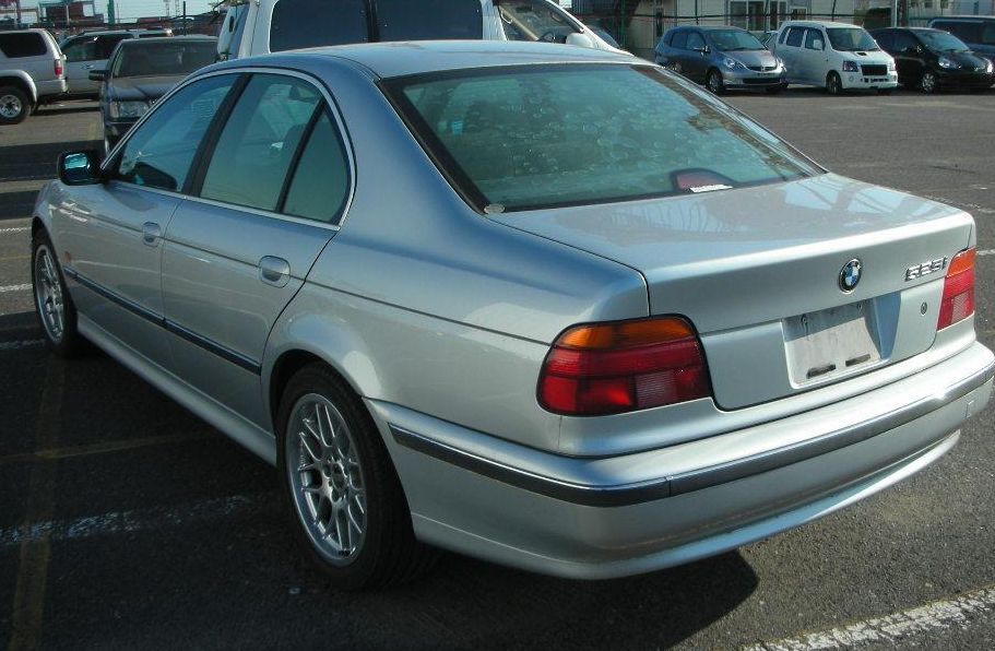  BMW 525 (E39) 1996-2004 :  9